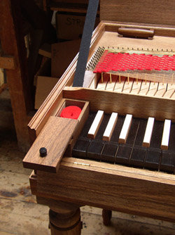 [tool compartment]